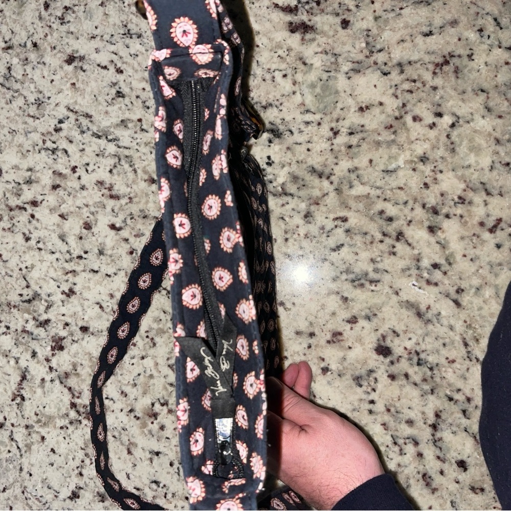 Vera Bradley Hipster Crossbody Retired Classic Black Paisley Pattern Quilted - Picture 13 of 13